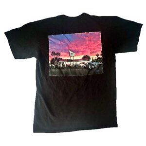 IN-N-OUT BURGER CALIFORNIA back print advertising T-shirt men's size medium